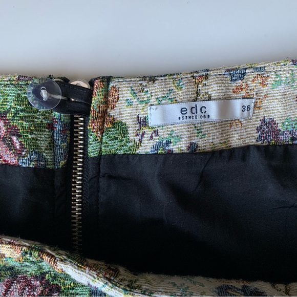 edc Tapestry Mini Skirt with Fringe - Picture 8 of 9